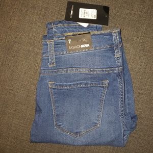 Classy high waisted skinny jeans